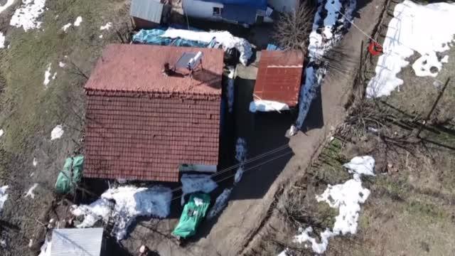 Heyelan bölgesini inceleyen Vali Gürel : Vatandaşlarımıza ekonomik olarak destek vereceğiz