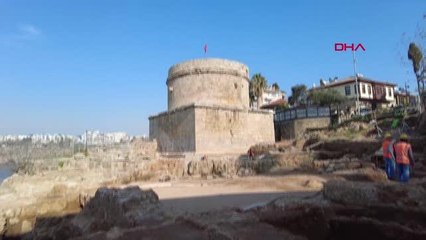 HIDIRLIK KULESİ'NDE ARKEOLOJİK KAZILAR DEVAM EDİYOR