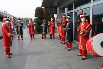 Kayseri'de, Avrupa Muaythai Şampiyonası'nda madalya alan sporculara mehteranlı karşılama