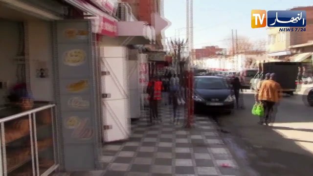 سيدي بلعباس بومدين..شاب يحافظ على مطحنة عائلته كموروث ومصدر رزق لهم