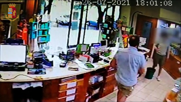 Rapinatore arrestato a Roma, tradito dai tatuaggi