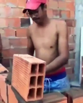 Un outil bien utile sur un chantier...