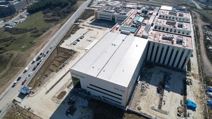 400 yataklı Yalova Devlet Hastanesi'nin Ramazan Bayramı'nda açılması hedefleniyor