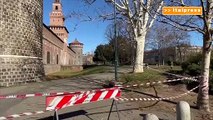 A Milano raffiche di vento fino a 90 km/h, danni al Castello Sforzesco