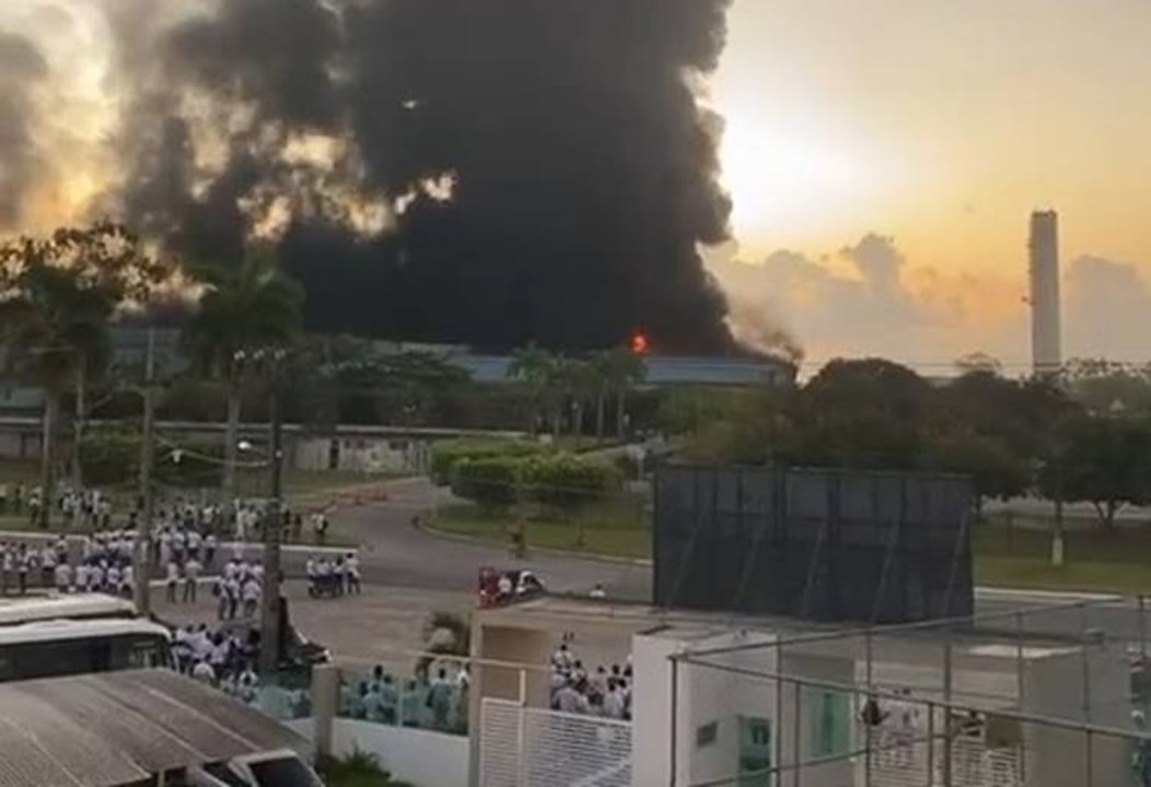 Incêndio de grande proporção em fábrica de calçados é registrado na região metropolitana de João Pessoa