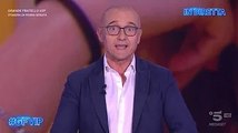 Alfonso Signorini sconvolto dalle immagini di Alex-Soleil-Delia al Grande Fratello Vip Se a rimanere