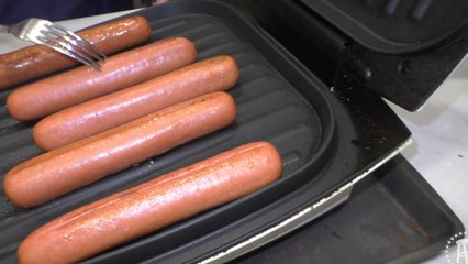 Raw Dogging at home: Stew Leonard's Hot Dogs
