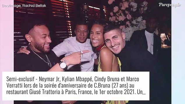 Neymar fait la fête avec sa nouvelle conquête et une autre star du PSG