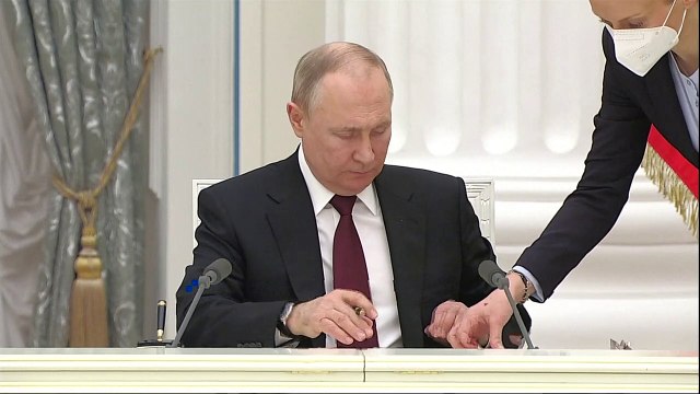 Putin ordena que exército russo 'mantenha a paz' nos territórios separatistas da Ucrânia