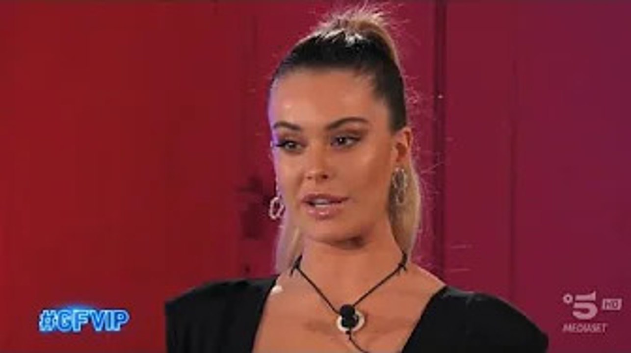 GF Vip, Sophie Codegoni non convinta dal comportamento di Delia Duran: "Non lo concepisco, sta gioca
