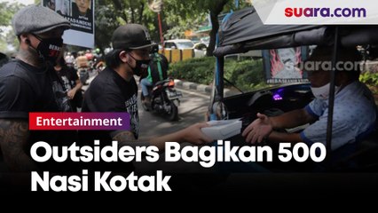 Teruskan Kebiasaan Jerinx SID, Outsiders Bagikan 500 Nasi Kotak ke Masyarakat