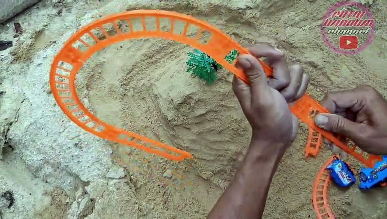 Merakit kereta thomas