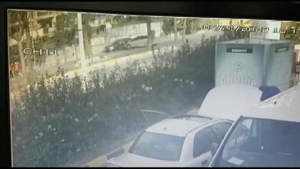 Son dakika... ESENYURT'TA HATALI DÖNÜŞ KAZA YAPTIRDI