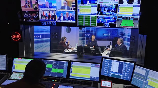 Présidentielle : pourquoi Bayrou veut aider trois candidats à obtenir les parrainages