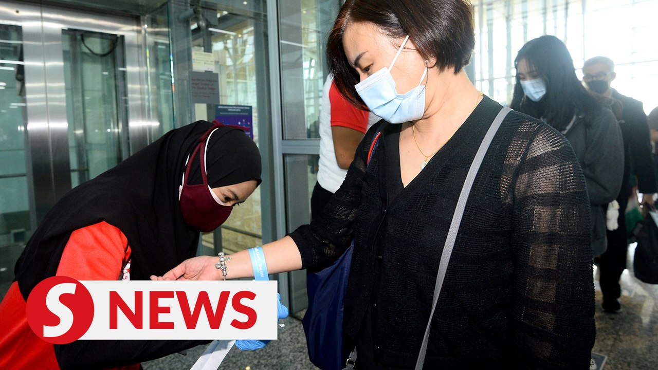 Health Ministry finalising SOPs for reopening international borders, says Muhyiddin