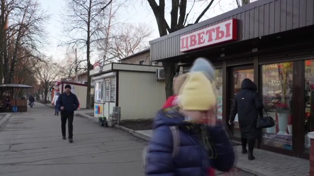 푸틴, 파병 명령에 우크라 침공 '초읽기' 우려...우리 국민 90여 명 잔류 / YTN