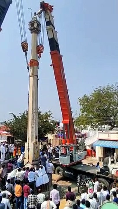 రామాలయంలో కూలిన ధ్వజస్తంభం