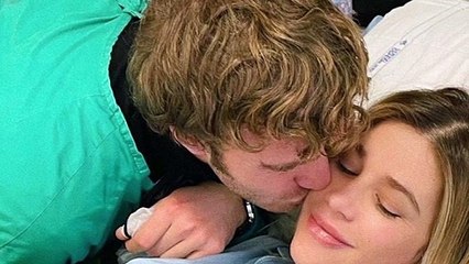 Clizia Incorvaia, le prime foto con il figlio Gabriele. E che stile in ospedale