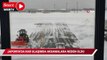 Japonya’da şiddetli kar hayatı felç etti
