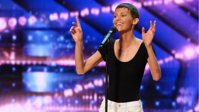 VOICI : Mort de Jane Marczewski à 31 ans : la cause du décès de la star d’America’s Got Talent révélée