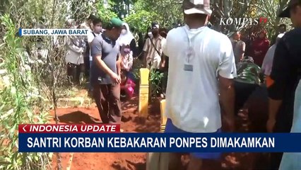 Tangis Keluarga Mewarnai Proses Pemakaman Santri Korban Kebakaran Ponpes di Karawang