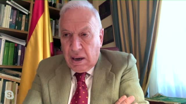Margallo: No podemos seguir este proceso autodestructivo que nos puede llevar a la desaparición