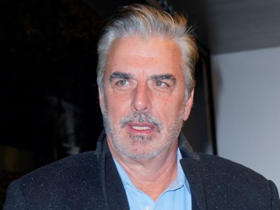 Chris Noth meldet sich nach Missbrauchsvorwürfen zurück