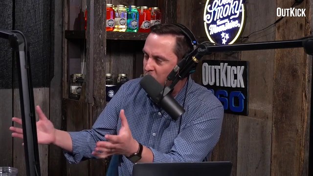 Juwan Howard Sparks Postgame Open Hand SLAP