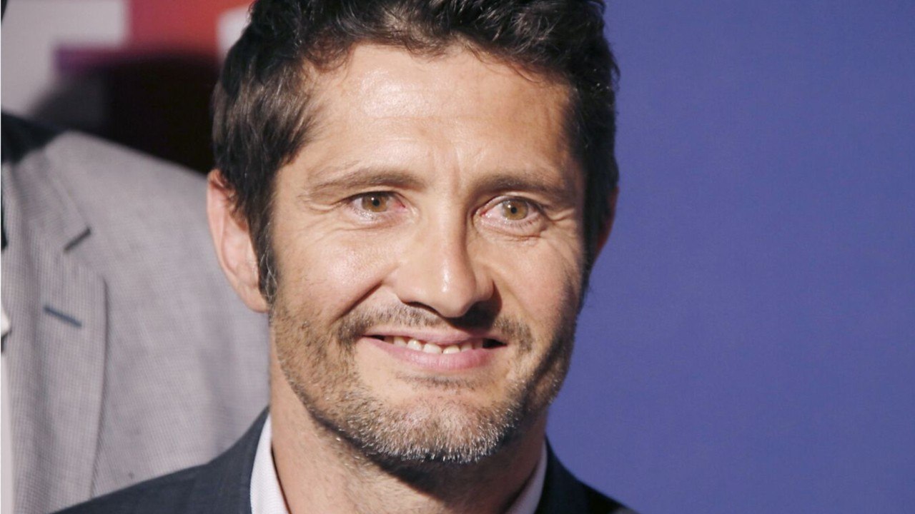 GALA VIDÉO - PHOTO – Bixente Lizarazu pose avec son frère : ils se ressemblent comme deux gouttes d'eau