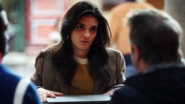 Plus belle la vie : [Indiscrétion] – Les colocs découvrent le passé de Malika ! Rochat en grand danger ?!