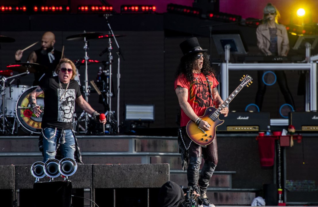Slash hints at new Guns N' Roses this summer