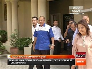 Ramai hadir ke rumah Tan Sri Muhyiddin Yassin