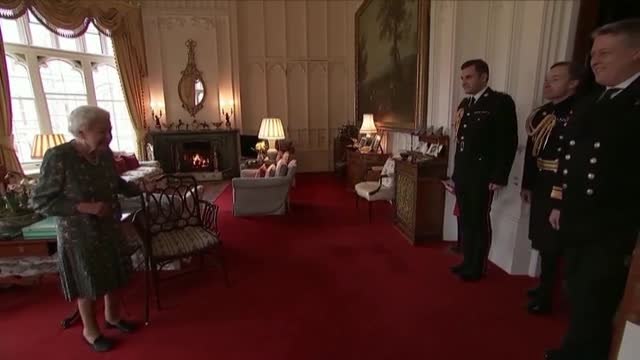 La Reina Isabel II cancela sus compromisos virtuales por los síntomas del covid