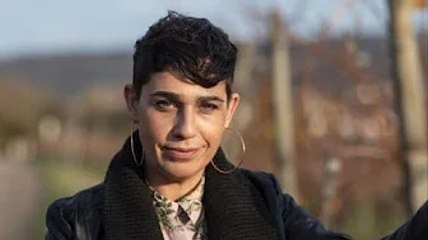 Emmanuelle L'amour est dans le pré trahie par son ex alors que sa maman ét@it mourante