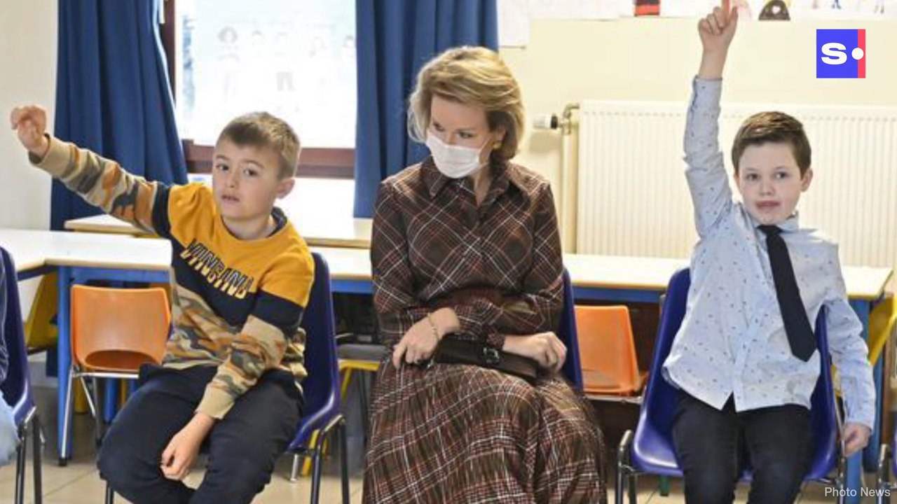 La reine Mathilde a visité l’école fondamentale communale de Bouge
