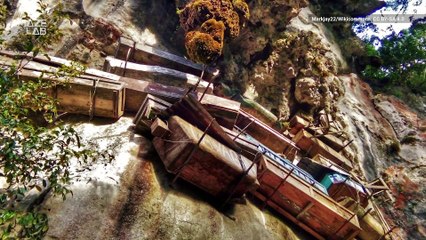 Come on a Journey To Discover These Creepy Coffins Dangling from Cliffs in the Philippines