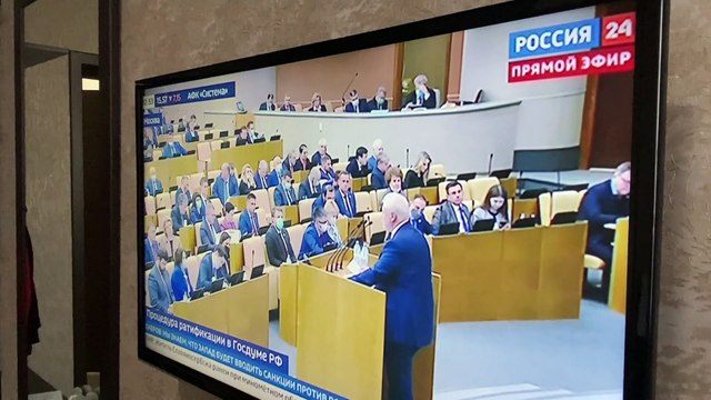Gli sfollati del Donabass parlano davanti alla telecamera di Euronews