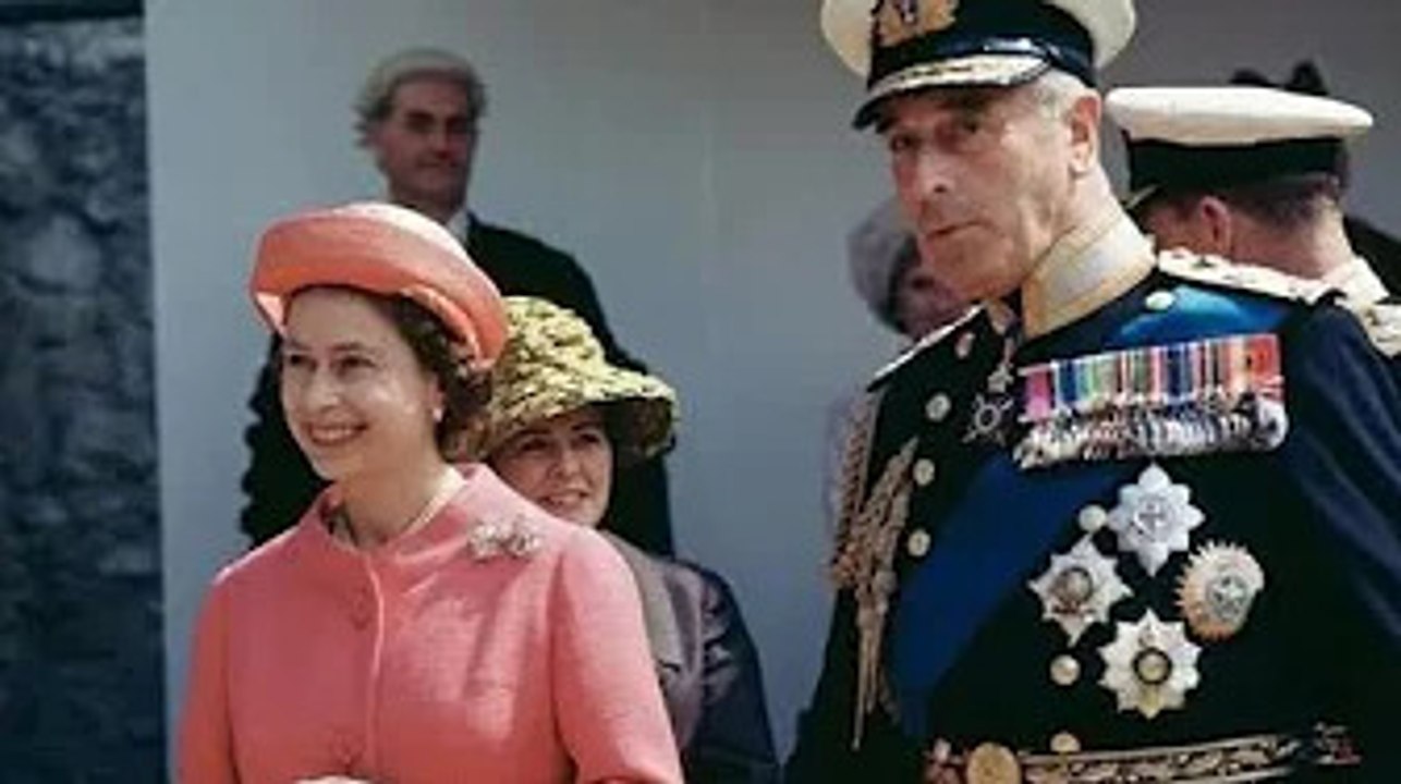 Lord Mountbatten a appelé la reine en "panique" après que le prince indien "est m.ort sur lui"