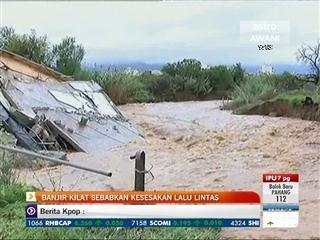 Banjir kilat sebabkan kesesakan lalu lintas