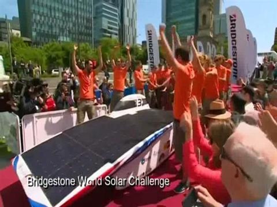 Dutch team Nuon wins 2015 World Solar Challenge