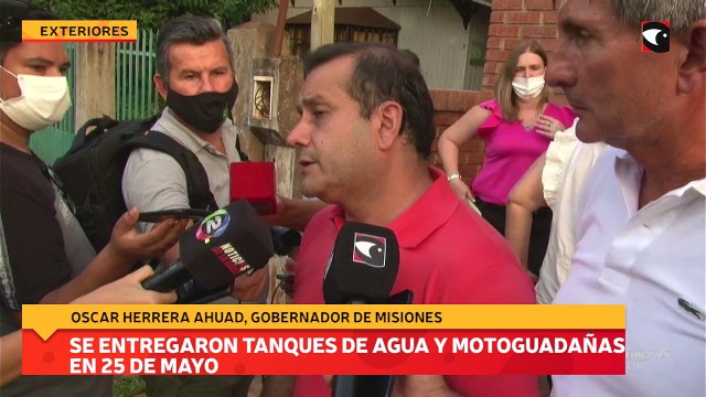 Se entregaron tanques de agua y motoguadañas en 25 de mayo