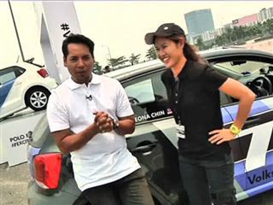 Malaysian Drift Queen takes on WRC Winner. IN G...