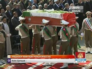 Presiden Iran beri penghormatan pada jenazah mangsa rempuhan di Mina