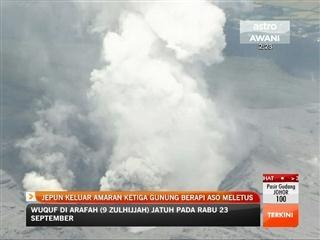 Jepun keluar amaran ketiga gunung berapi Aso meletus