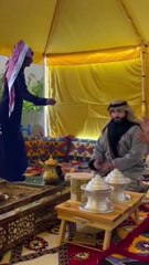 الرجال اللي يرقص بكل مكان