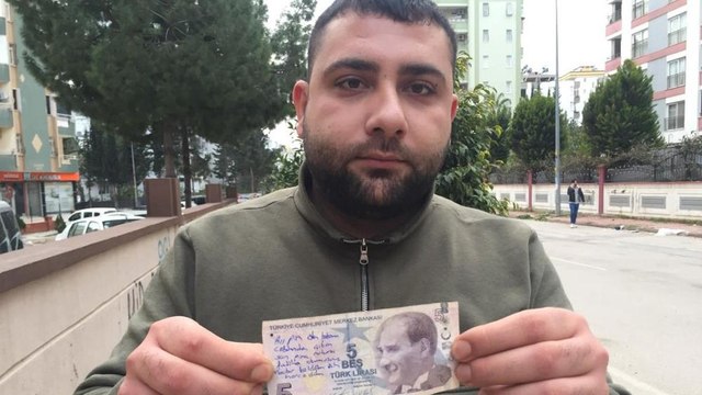 Baba yadigarı 5 liranın sahibini arıyor