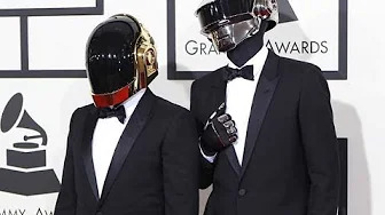 Daft Punk : un an après sa séparation, le groupe fait son retour et enflamme...