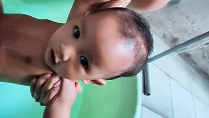 Yuta Mandi Air Dingin