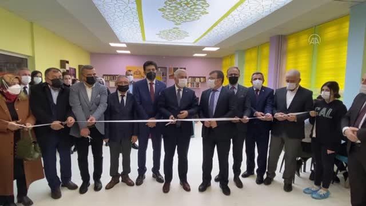 Çorlu Lisesi Z-Kütüphane ve Tasarım Beceri Atölyesi açıldı