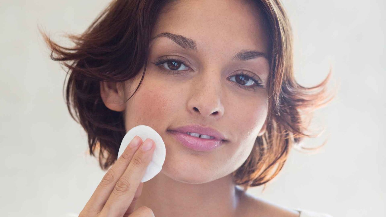 Pickel an der Lippe: Das hilft wirklich dagegen